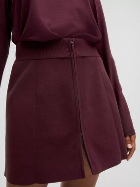 Lululemon Ribbed Knit Mini Skirt in Garnet - Extra Small NWOT